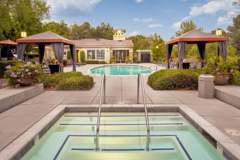 Outdoor pool and jacuzzi